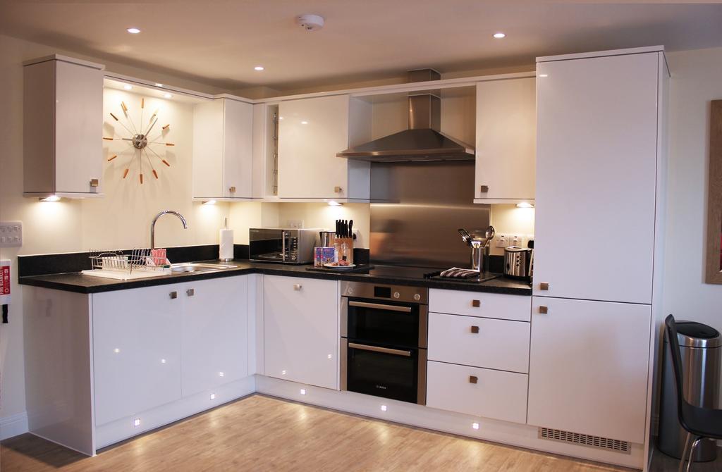 House Of Fisher - Central Point Basingstoke Room photo